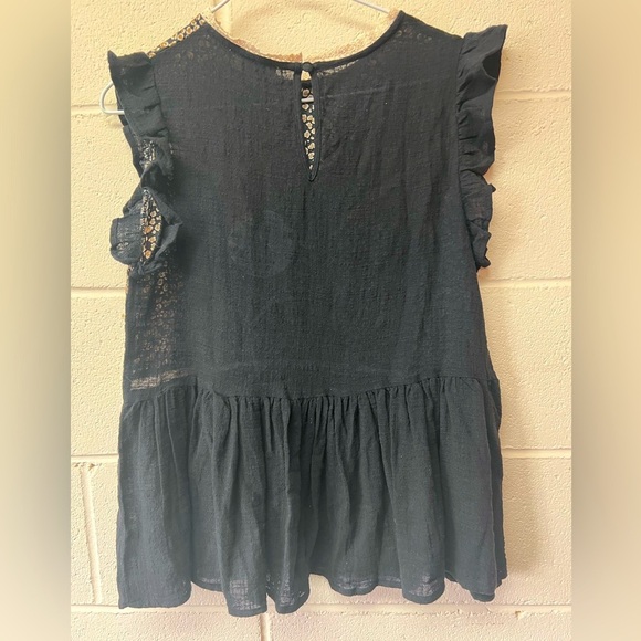 Umgee Black and Cream Floral Top - Picture 3 of 3